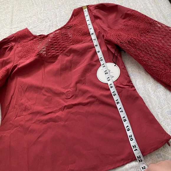Milk & Honey romantic laced balloon sleeve top, soft red - Picture 7 of 10